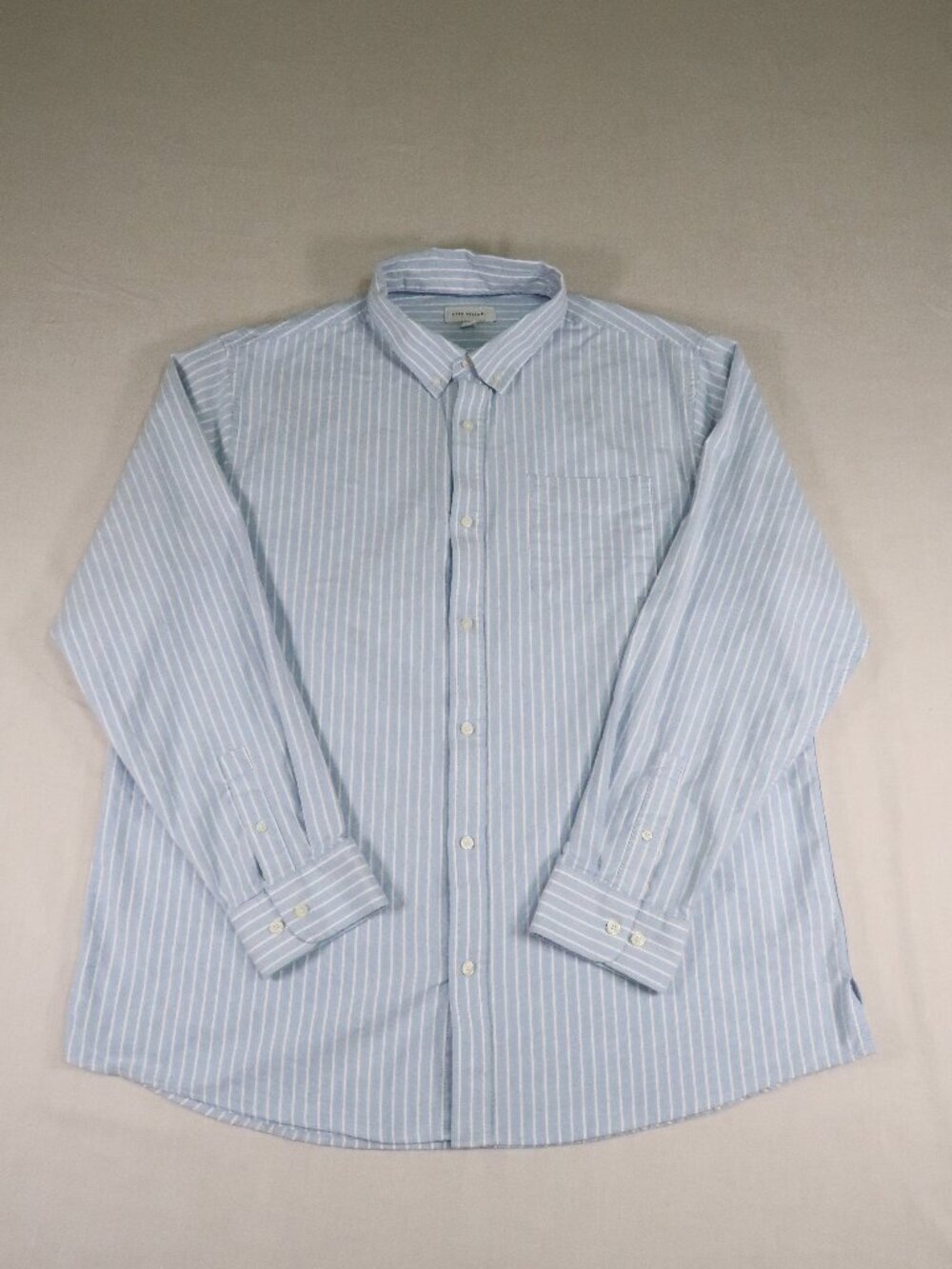 Free Assembly Men’s 2XL Blue Stripe Oxford Button Down Shirt Preppy - Picture 2 of 6